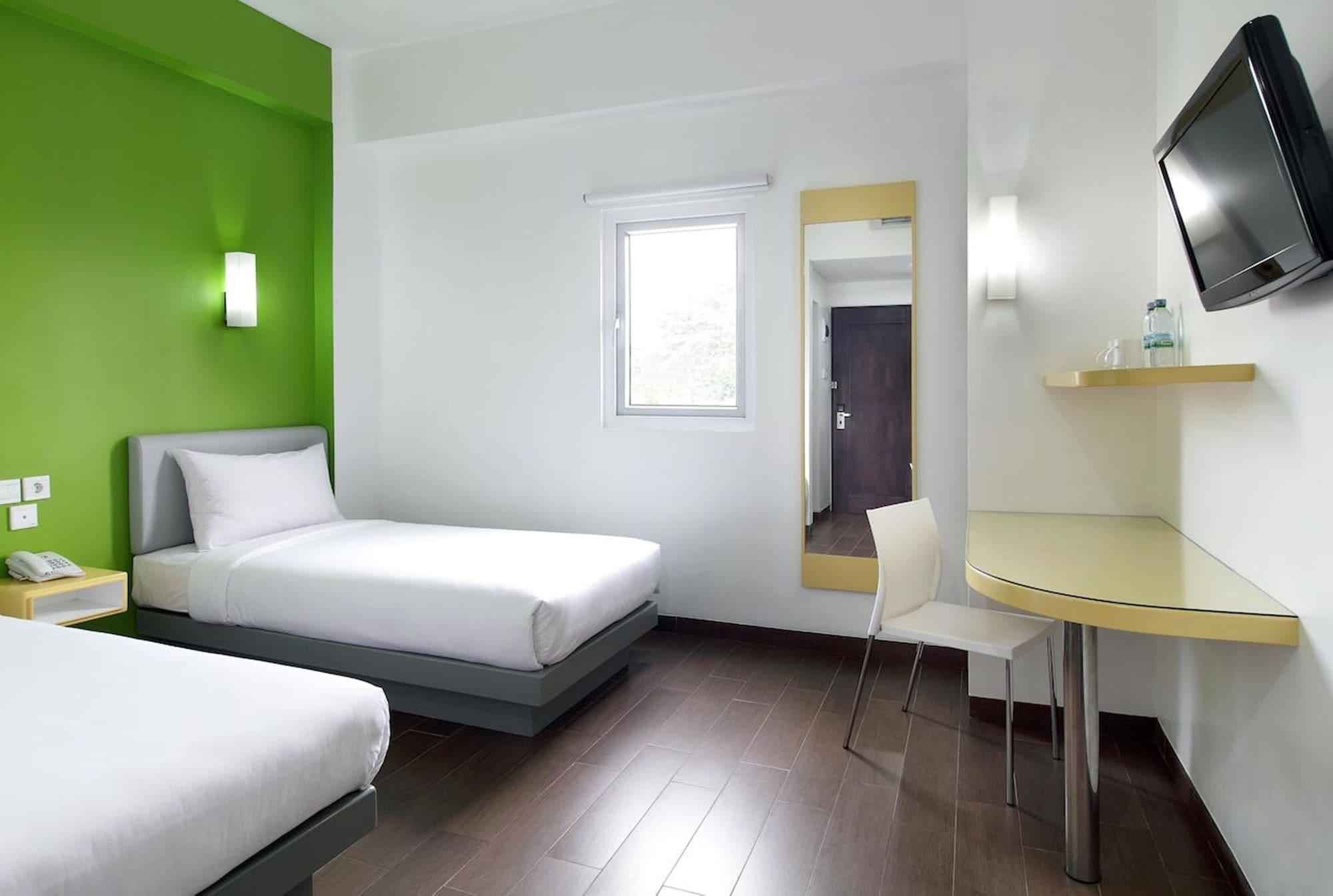 Amaris Hotel Palembang Exterior foto