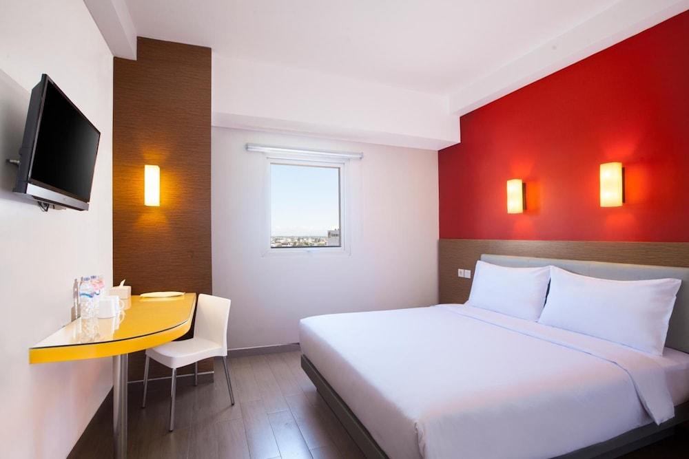 Amaris Hotel Palembang Exterior foto