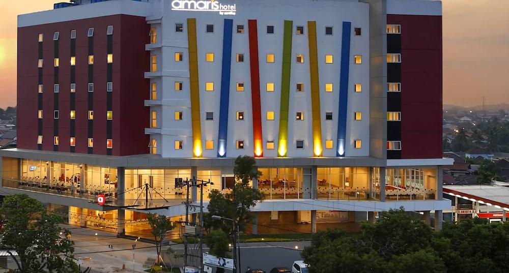 Amaris Hotel Palembang Exterior foto