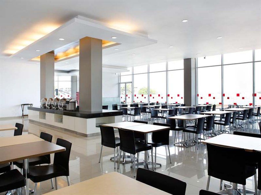 Amaris Hotel Palembang Exterior foto